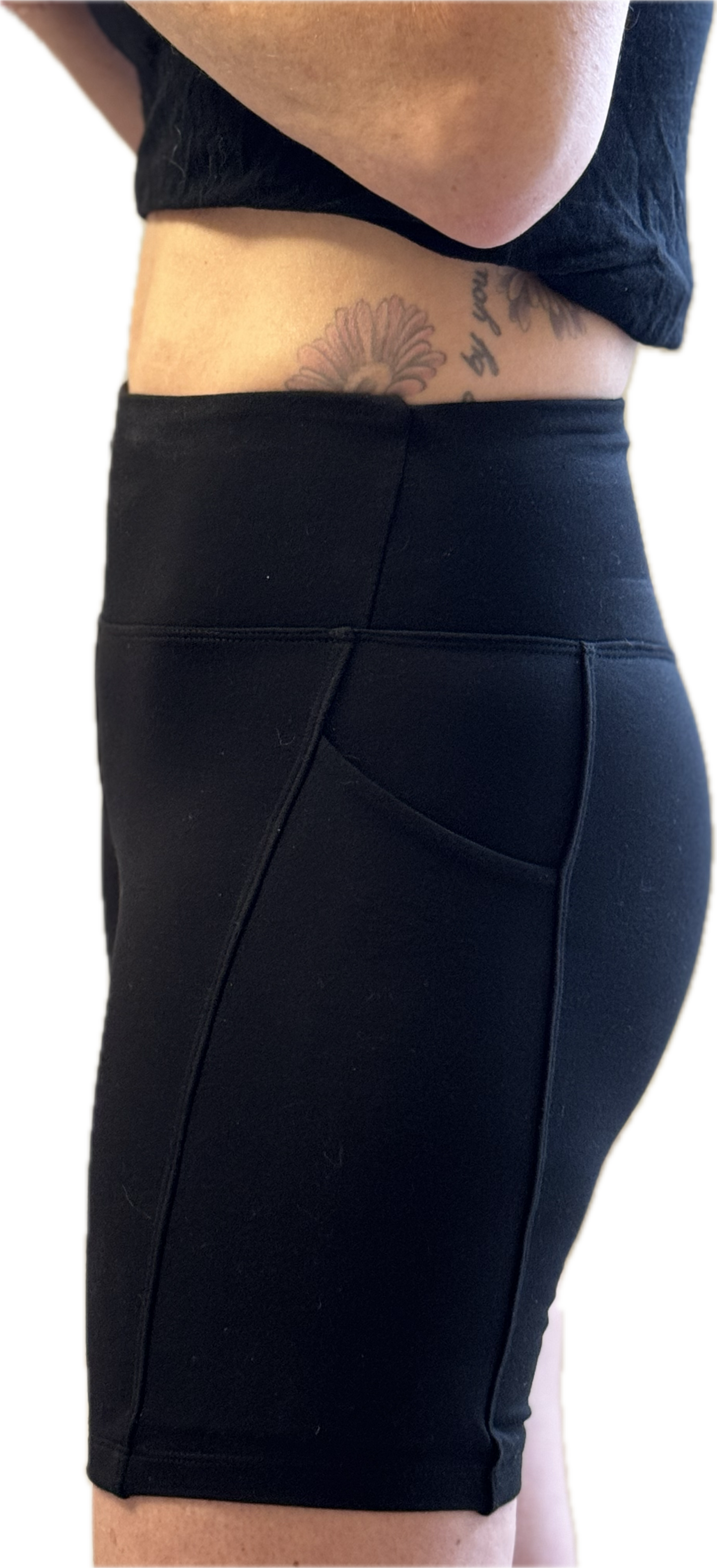 Cooling Lite Classic Mid-High-Rise Biker Short with Pockets