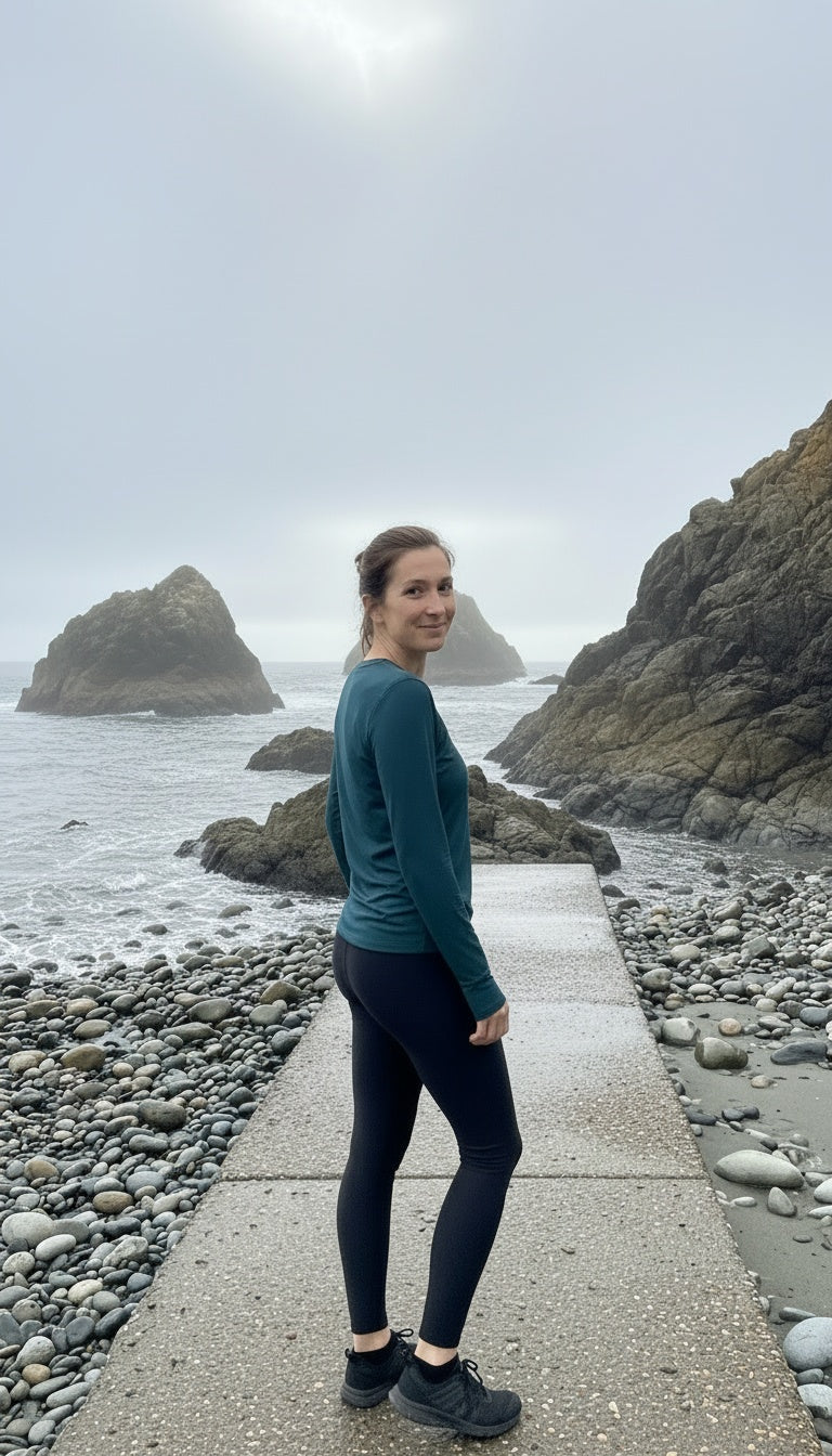 Bamboo Performance Long Sleeve w Thumbholes- Women's